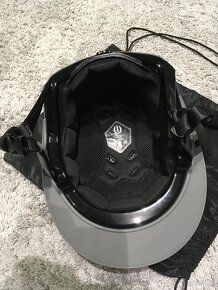 Jezdecká přilba IRH Olania Deluxe, šedá s glitry, M - 5