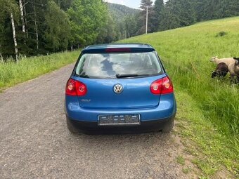 Volkswagen Golf - 5