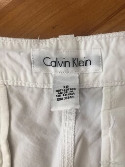 Calvin Klein- bílé pánské krátké kalhoty - 5