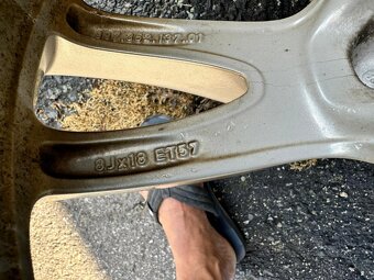 Prodám Porsche kola 5x130 8Jx18 ET57 + 10,5Jx18 ET60 - 5