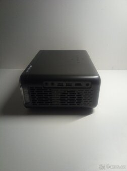 Chytrý projektor 2025 se zvukem Dolby Sound a rozlišením 4K, - 5