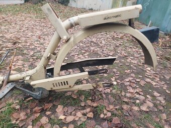 Babetta 210 rám, blatníky, boční plechy - 5