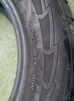 215/65/r17 Goodyear ultra grip performance - 5