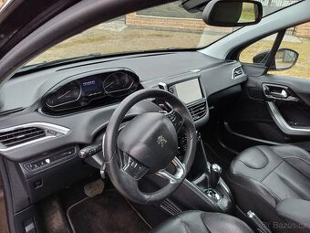 Predám Peugeot 208, 1.6HDI, 68Kw, automatická prevodovka 6kv - 5