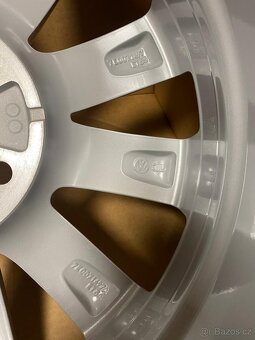 5x120 R17 Transporter Multivan Caravelle - 5