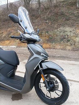 Skútr Voge SR16 125i - 5