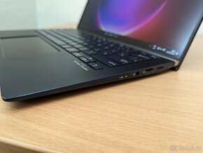 Laptop Asus ZenBook 13 - 5
