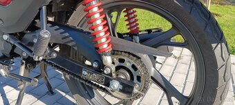 Honda CB 125F - 5