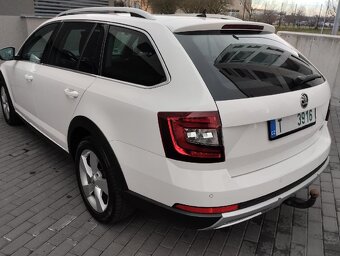 skoda octavia scout 2.0tdi.4x4 dsg.135kw.full led.bez adblu. - 5