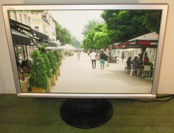 LCD monitor Fujitsu Siemens 22 palců, DVI - 5