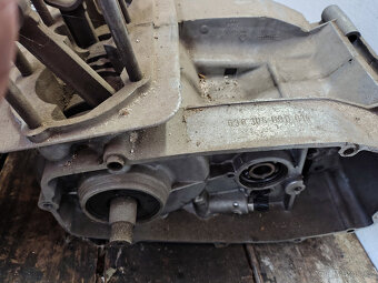 Motor Jawa 350 638 - 5