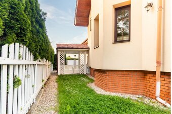 Prodej rodinného domu, 255 m2 + 481 m2 pozemek, Jesenice - O - 5