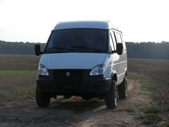 GAZ Sobol 4x4 Furgon: Spolehlivý Partner pro Vaše Podnikání - 5