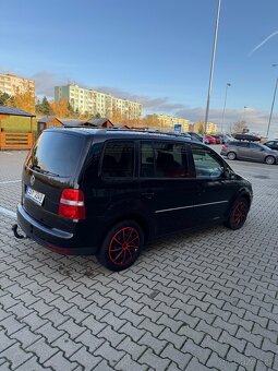 Vw  Touran 2.0tdi 103kw rok 11/2007 - 5