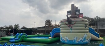 Skákaci hrad loď s bazénom - 5