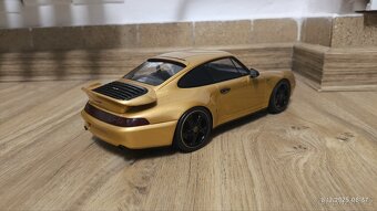 Model Porsche 911 (993) Turbo S Project Gold 1:18 GT Spirit - 5
