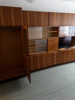 Dreveny nabytek, obyvaci stena - 5