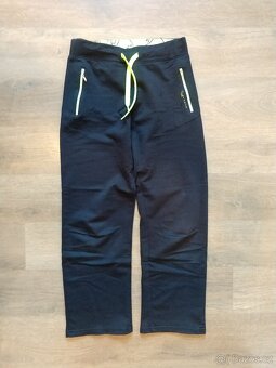 Dívčí tepláky vel. 134/140 - 5