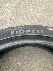 245/35/20 prodám sadu pneu pirelli - 5