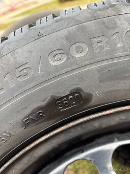 Plechové disky R16 + zimní pneu Dunlop 215/60 R16 - 5