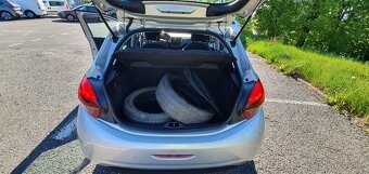 Peugeot 208 Allure, 67230km, 2020, 1.2 60kW Puretech - 5
