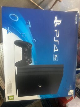 PS4 PRO ,1 TB,2 ovladače - 5