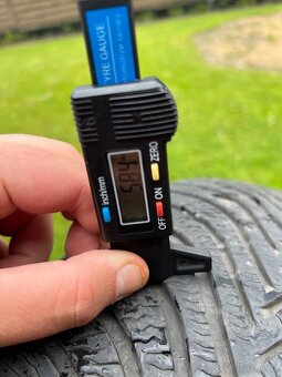 Zimní pneu 225/55/17 Michelin Alpin 5 - 5