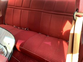 1979 Ford Thunderbird 5.8L V-8 super stav - rezervace - 5