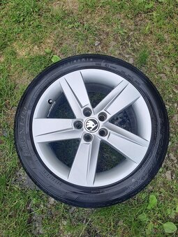 Alu kola 5x100 originál Škoda Rapid,Fabia 3 215/45 16 - 5