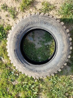 Prodám 3ks pneu 225/70 r16 - 5