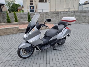 Aprilia Atlantic 500 - 5