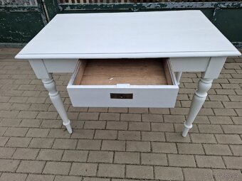 Starý jídelní stůl - 5