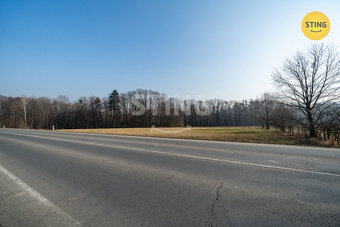 Stavební pozemek ve Vojkovicích u F-M 1.702m2, 132873 - 5