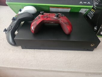 Xbox one X konzole, kinect, volant, hry - 5