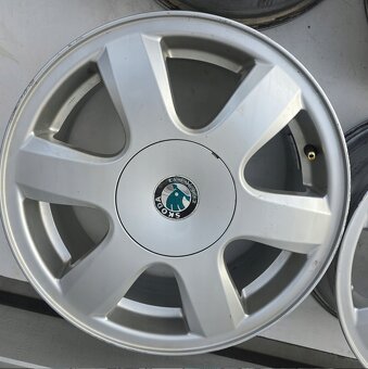 ALU KOLA SKODA FABIA ROOMSTER RAPID 5x100 15" ET43 - 5