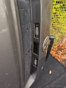 VW Touran -páté dveře, viko kufru - 5