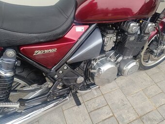 Kawasaki ZR 550 Zephyr - 5