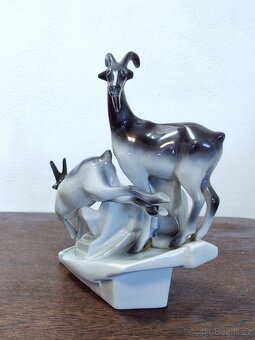 Stará soška kamzíci - 5