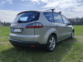 FORD S-MAX TITANIUM ULTIMATE BENZÍN 2.0i 107KW - 5