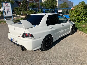 Mitsubishi Lancer Evolution IX MR - 5
