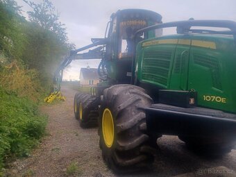 Harvestor JOHN DEERE 1070E - 5