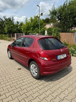 Peugeot 207 1.4i - 5