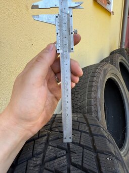 Gumy Bridgestone Blizzak 225/55 R 19 zimní - 5