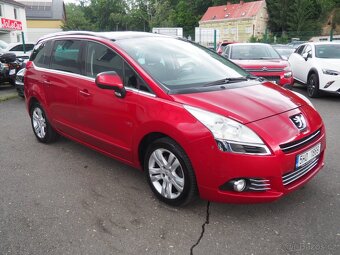 2011 Peugeot 5008 1.6i 115kW 7míst - 5