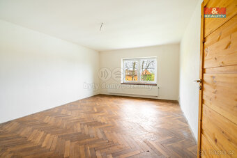 Prodej rodinného domu, 1163 m², Zalužany - 5