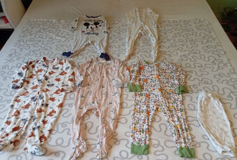 MEGA BALÍK 58 KS DÍVČÍHO OBLEČENÍ VEL.86 ZA SUPER CENU 3500, - 5