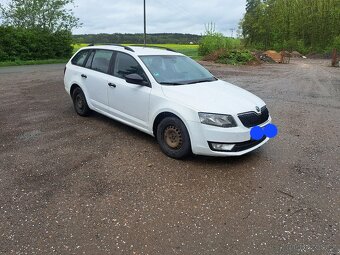 PRODÁM ŠKODA OCTAVIA 3 COMBI 1.6 TDI 77KW ,STK DO 4.2026 - 5