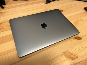 MacBook PRO 13, TouchBar, i7, 16 GB RAM, 512 GB SSD - 5