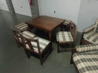S DOVOZEM jídelní set. Rohová lavice, tři židle a stůl - 5