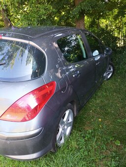 Peugeot 308 - 5